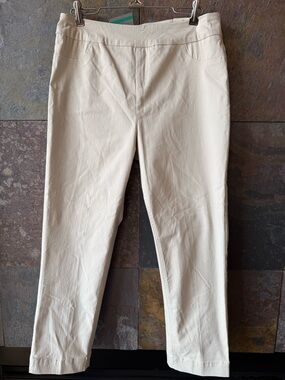 NWT Soft Surroundings M(10-12) legging/capri, stretchy, light beige